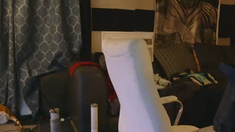 chriscrossmagosh online show from June 24, 7:37 am