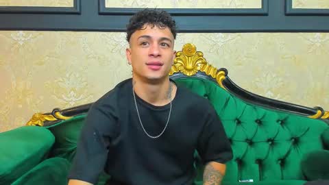 Chris online show from October 10, 11:27 am