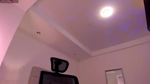 chrismorgan24 online show from March 14, 1:42 am