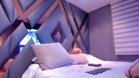 chrismorgan24 online show from November 19, 10:52 pm