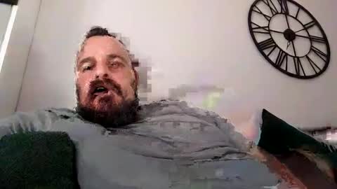 chris  ole online show from April 28, 4:11 pm