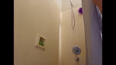 Chris online show from December 19, 11:11 pm