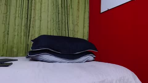 chriss_james online show from March 6, 5:35 am