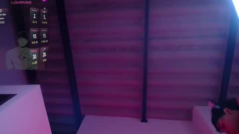 Snapshot of chriss_wg_ chatting on October 20, 9:31 pm Christian Wang online show from October 20, 9:31 pm