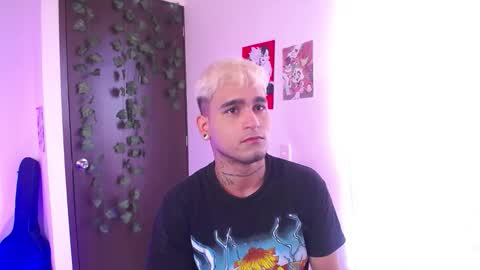 Christian Wang online show from March 21, 6:12 pm