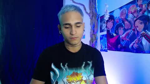 Snapshot of chriss_wg_ chatting on December 12, 3:32 am Christian Wang online show from December 12, 3:32 am