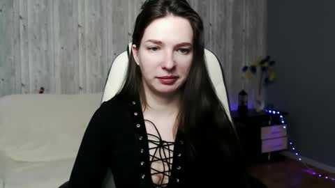 Christi online show from February 10, 9:36 am