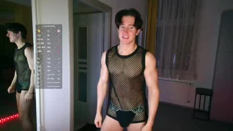 UPVOTE ME ------  ILL DO SOMETHING FOR FREE online show from April 22, 7:43 pm