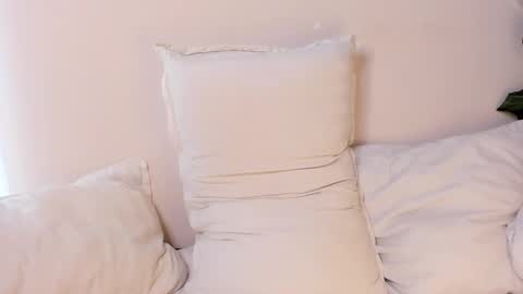 Christine Cardo online show from February 19, 7:24 pm