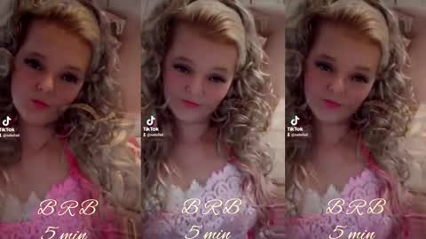 Christi online show from February 15, 6:44 pm