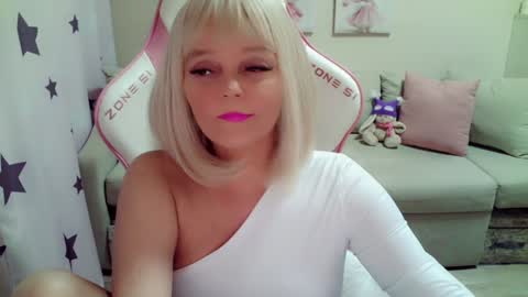 Christi online show from January 20, 5:16 pm