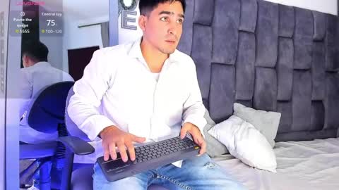 christopher online show from April 16, 10:23 pm