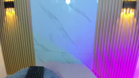 Chrisopher Hunter online show from February 10, 9:18 pm