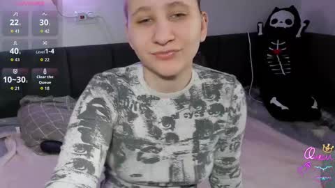 christyw3b online show from March 31, 10:26 am