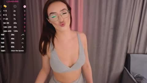 Milla online show from March 5, 2:26 pm