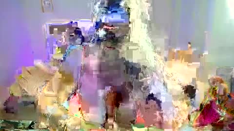 Lulu online show from October 8, 3:07 pm