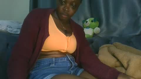 cilia petite online show from April 21, 11:17 am