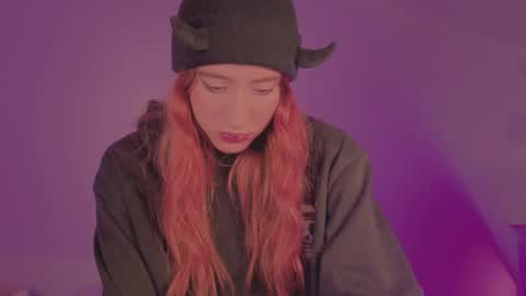 Sofi Eva and Mey online show from December 3, 3:40 am