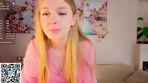 Snapshot of cindyreming01 chatting on October 1, 7:18 am indy online show from October 1, 7:18 am