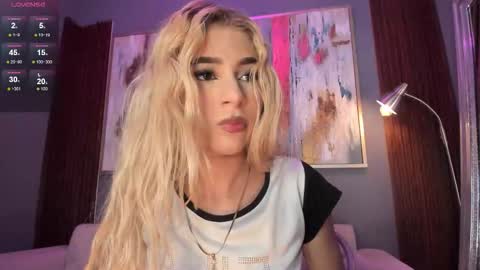 Snapshot of cinnia_ chatting on October 10, 12:33 pm Cintia online show from October 10, 12:33 pm