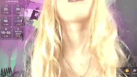 Snapshot of cinnia_ chatting on October 7, 12:12 pm Cintia online show from October 7, 12:12 pm