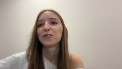 Aurora online show from April 15, 3:26 pm