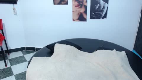 Cinthya online show from October 25, 6:41 pm