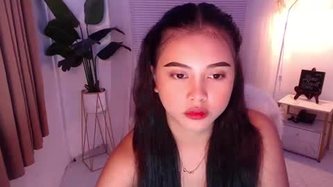 Mikay online show from June 28, 6:15 pm