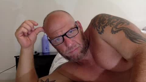 . online show from May 22, 8:04 pm