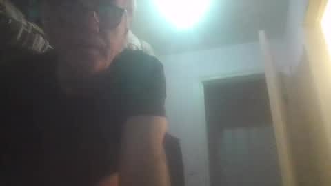 Snapshot of cj9898765 chatting on January 3, 4:11 am cj9898765 online show from January 3, 4:11 am
