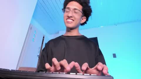 cj_davis1 online show from May 28, 4:10 am