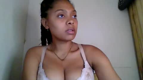 ckamilla45 online show from October 13, 12:40 pm