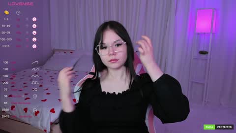 Snapshot of clairefaers chatting on January 26, 10:12 am Claire Faers online show from January 26, 10:12 am