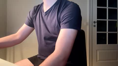 clamshive7 online show from October 28, 8:54 pm