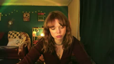 Snapshot of clancyosbourne chatting on October 2, 7:34 pm Clancy online show from October 2, 7:34 pm