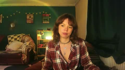 Snapshot of clancyosbourne chatting on September 21, 6:34 pm Clancy online show from September 21, 6:34 pm