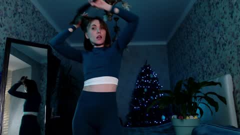 Clara online show from January 8, 7:13 pm