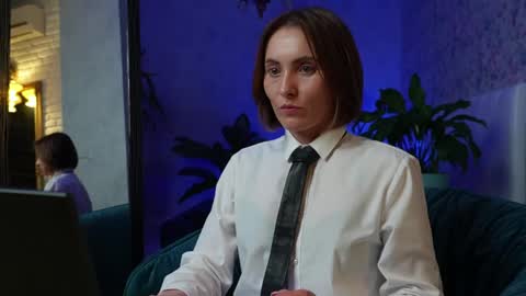 Clara online show from April 11, 6:12 pm