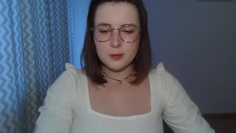 Clara online show from May 10, 5:08 pm