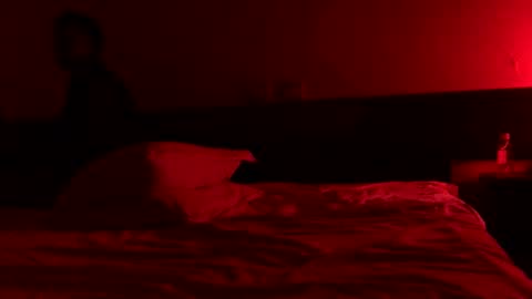 claratrav6969 online show from April 12, 4:49 am