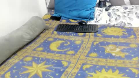 vevora online show from April 15, 4:21 pm