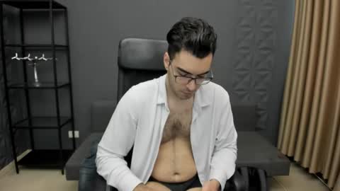 Snapshot of clarkslade chatting on October 16, 10:59 am ClarkSlade online show from October 16, 10:59 am