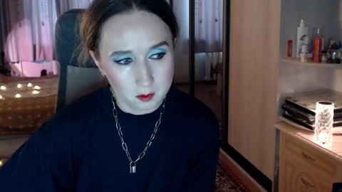 classyinna online show from December 23, 8:31 am