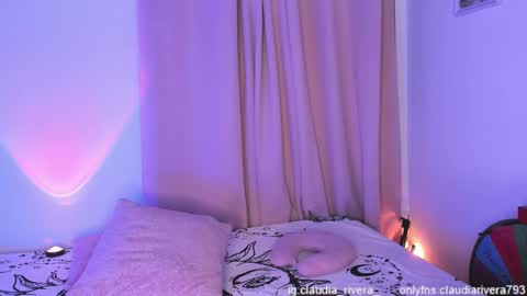 Snapshot of claudiarivera_1 chatting on December 15, 11:31 pm Claudia Rivera online show from December 15, 11:31 pm