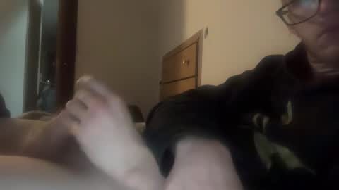 cleatus27 online show from April 18, 1:51 am