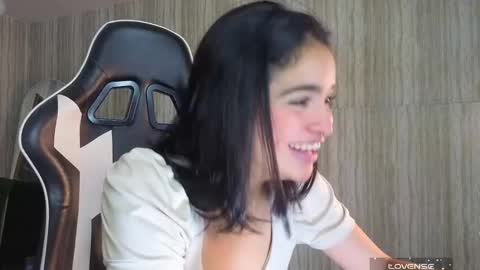 Snapshot of clementine_t chatting on September 24, 3:24 am Clementine online show from September 24, 3:24 am