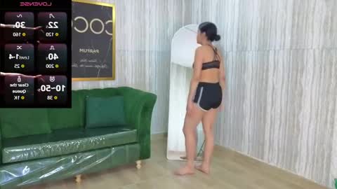 Snapshot of clementine_t chatting on October 1, 12:37 pm Clementine online show from October 1, 12:37 pm