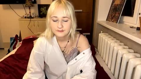 Snapshot of clementinehollner chatting on October 21, 6:55 pm Jenny online show from October 21, 6:55 pm