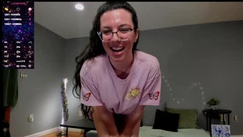 Cleo Schedule Updates online show from December 4, 1:19 am