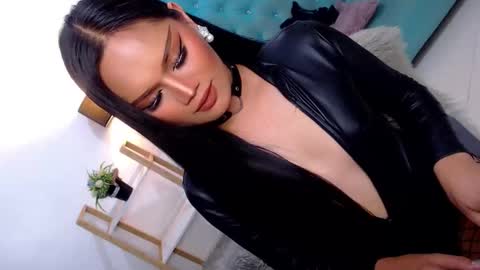 Cleo online show from March 21, 9:19 pm